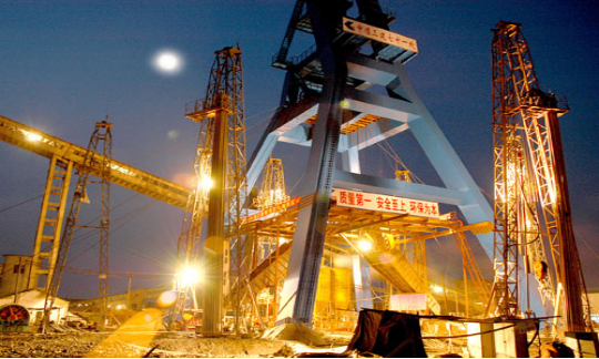 粉塵防爆內(nèi)場強(qiáng)光泛光燈應(yīng)用場景案例